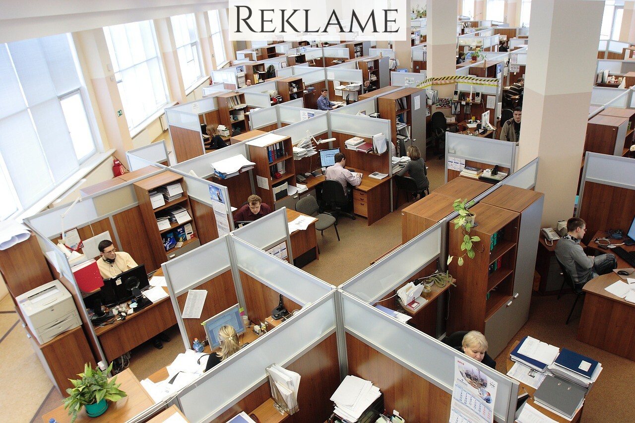 Lav kontorer på kontoret